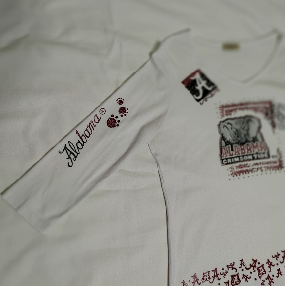 *SOLD* Alabama Roll Tide Tee 🐘🏈 - Picture 6 of 8